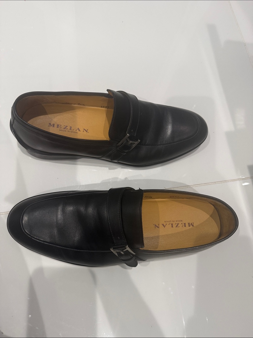 Mezlan Black Leather Single-Buckle Loafers